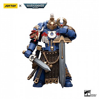 Warhammer 40k figurine 1/18 Ultramarines Lieutenant with Power Fist 12 cm